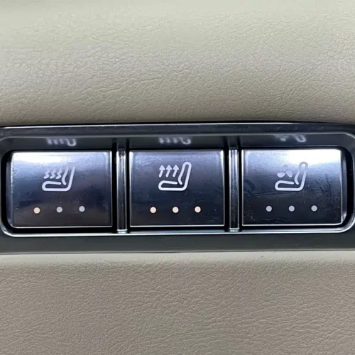 900x675_0_q87_c42_autohomecar__ChxpV2lFIvmAI-6dAAkJDLHJZjU847.jpg.webp Used AITO M9 2024 extended range Ultra version 42kWh 6-seater version