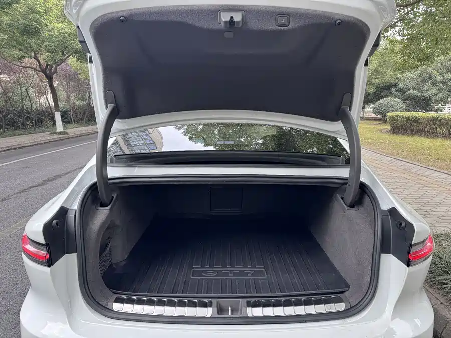 900x675_0_q87_c42_autohomecar__ChxpV2lFQIKAfI5_AAd4w3xIVmQ383.jpg.webp Used NIO ET7 2022 model 100kWh first edition