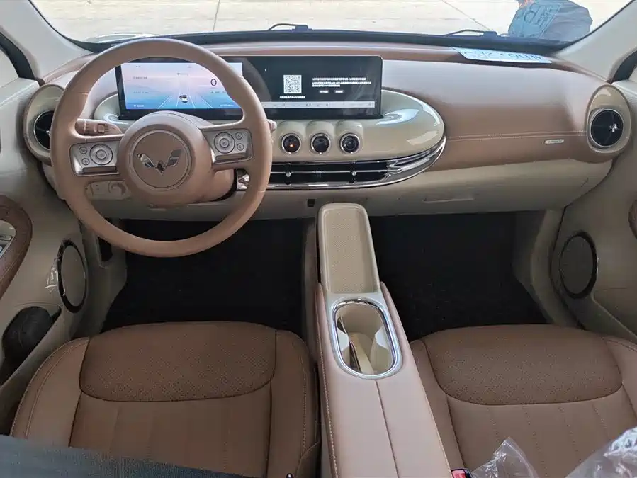 900x675_0_q87_c42_autohomecar__ChxpV2lFQv6AeeR9AAGpkX9fNzU304.jpg.webp Used Wuling Bingo 2025 model 333km Lingxi Internet model