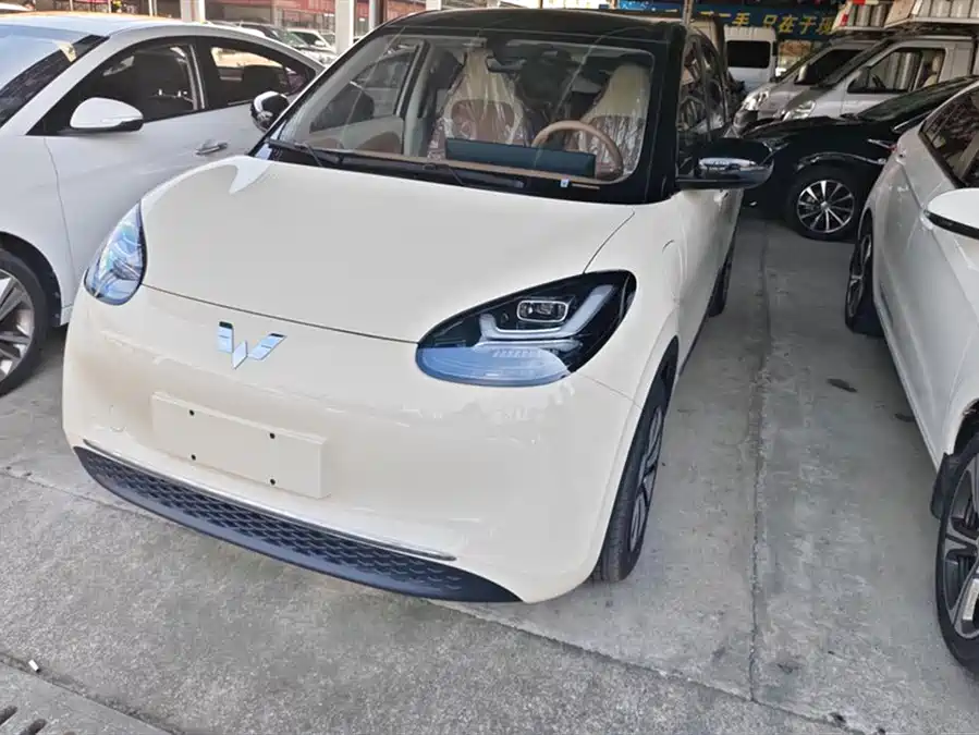 900x675_0_q87_c42_autohomecar__ChxpV2lFQvuAStTrAAHlEaMB8js855.jpg.webp Used Wuling Bingo 2025 model 333km Lingxi Internet model