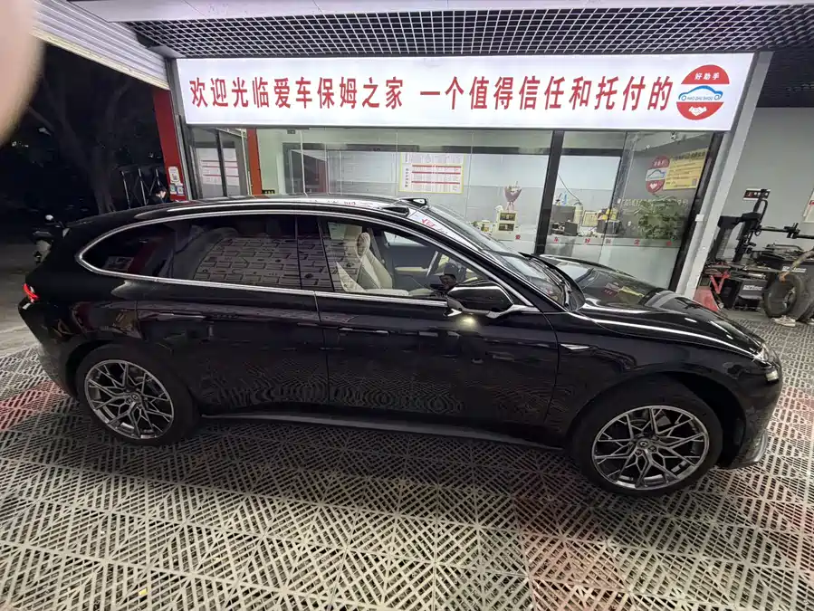 900x675_0_q87_c42_autohomecar__ChxpV2lFaLSAHMUuAAZk5BEF278559.jpg.webp Used NIO ET5T 2024 model 75kWh Touring