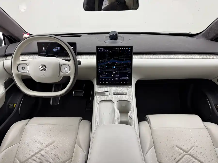 900x675_0_q87_c42_autohomecar__ChxpV2lGC_eARO-xAAc6dspf6wE831.jpg.webp Used NIO ET7 2022 model 100kWh first edition