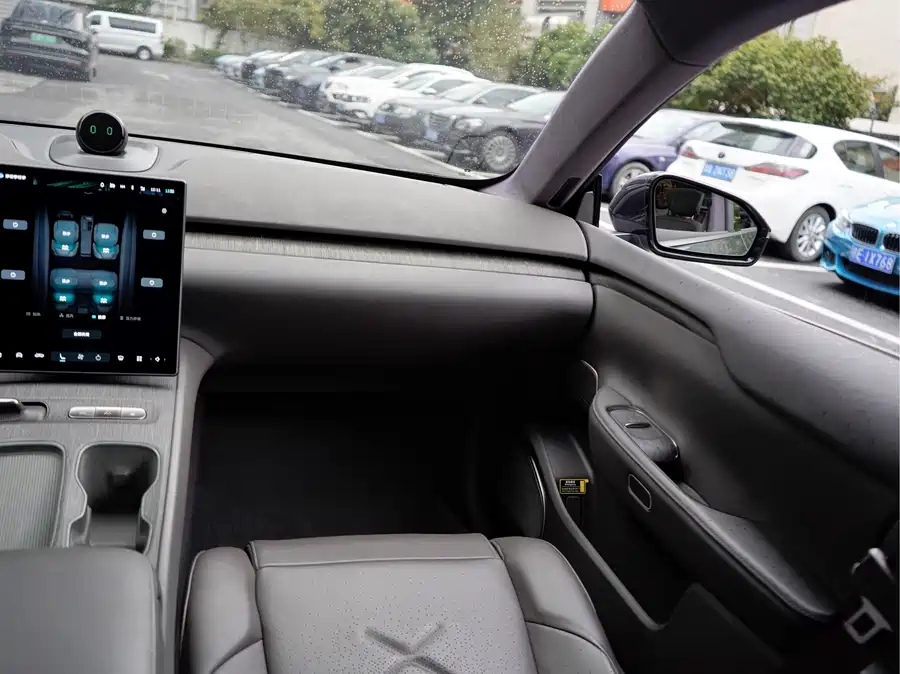 900x675_0_q87_c42_autohomecar__ChxpV2lGDx-AFpdqAAcn7BTidmw476.jpg.webp Used NIO ET7 2022 model 100kWh first edition