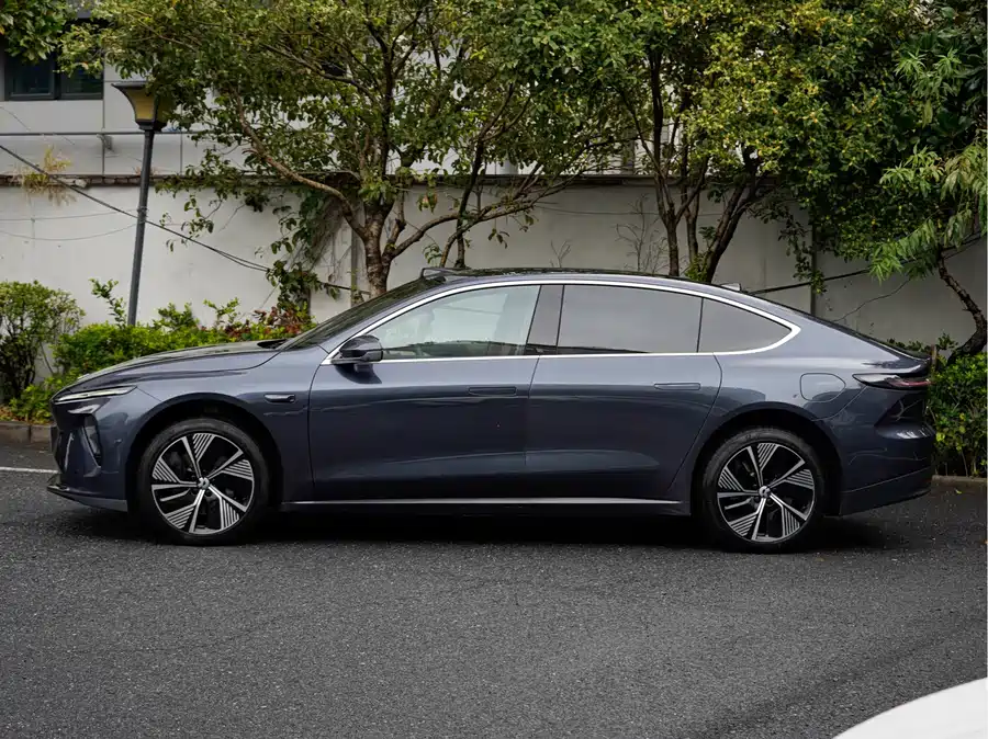 900x675_0_q87_c42_autohomecar__ChxpV2lGEsmAAhamAAzbWb9O438363.jpg.webp Used NIO ET7 2024 75kWh Executive Edition