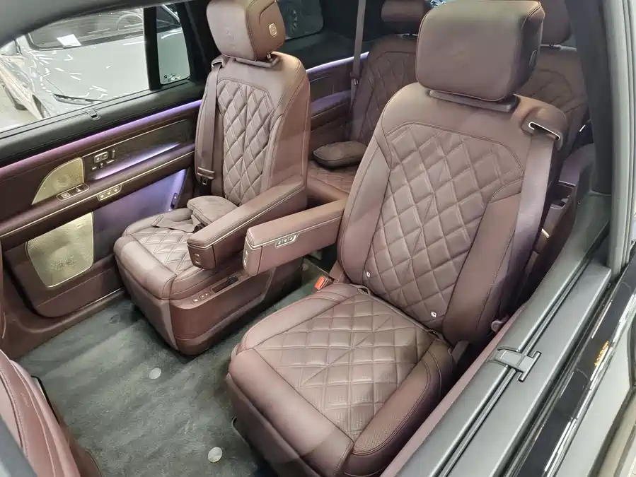 900x675_0_q87_c42_autohomecar__ChxpV2lGOkaAYTYcAAuU2jAeg5w848.jpg.webp Used NIO ES8 2026 Six-seater Executive Deluxe Edition