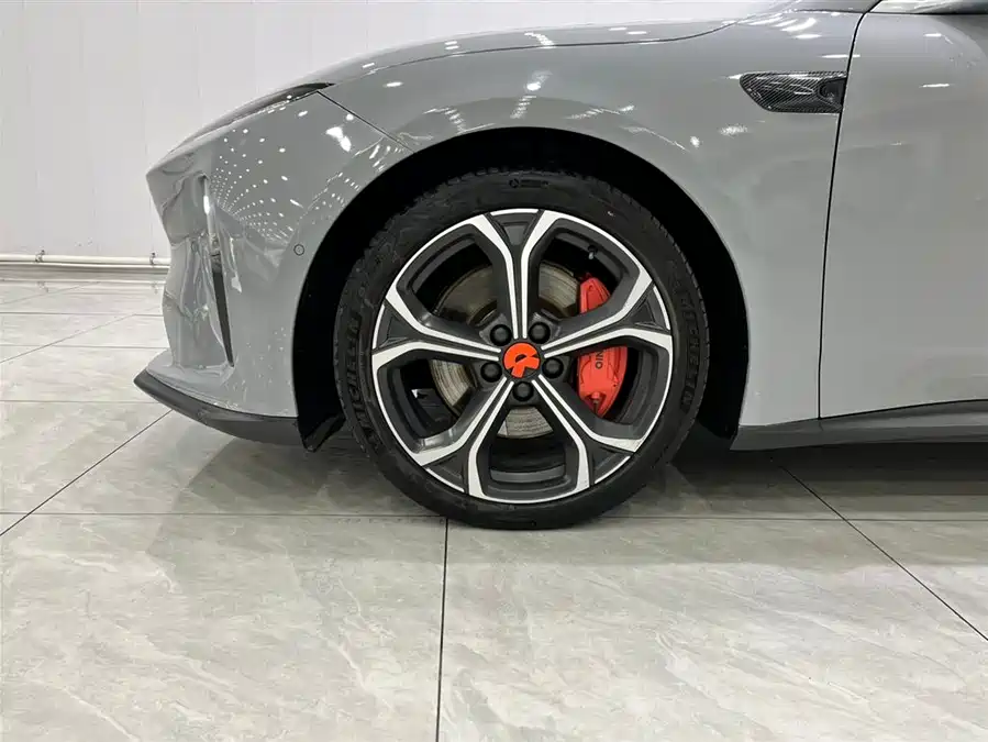 900x675_0_q87_c42_autohomecar__ChxpV2lGSTuASEmCAAGvbyTA3P8956.jpg.webp Used NIO ET5T 2024 model 75kWh Touring