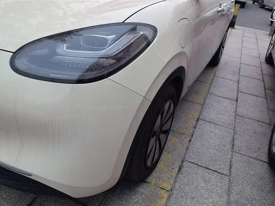 900x675_0_q87_c42_autohomecar__ChxpV2lGVB-AEEc_AAH0YUBVvM0929.jpg.webp Used Wuling Bingo 2025 model 333km Lingxi Internet model