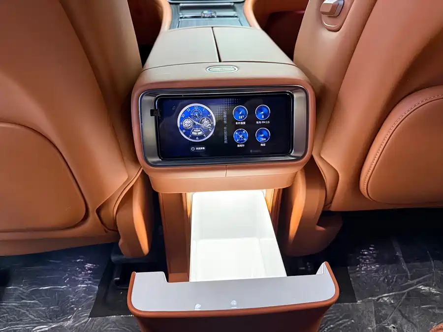 Used AITO M9 2025 pure electric Ultra version 100kWh 6-seater version