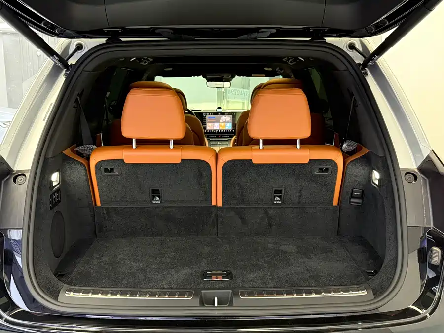 Used AITO M9 2025 pure electric Ultra version 100kWh 6-seater version