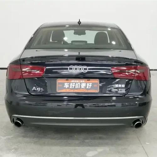 900x675_0_q87_c42_autohomecar__ChxpV2lGr8eAYYgzAAFvcSRIIjE455.jpg.webp Used Audi A6L 2015 TFSI Million Commemorative Intelligent Collar Model