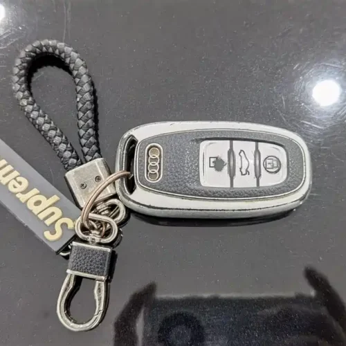 900x675_0_q87_c42_autohomecar__ChxpV2lGr9yAfKf3AAIGHDhv_zg288.jpg.webp Used Audi A6L 2015 TFSI Million Commemorative Intelligent Collar Model