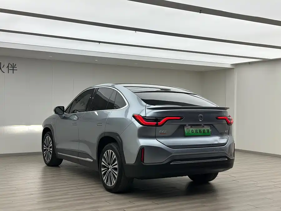 900x675_0_q87_c42_autohomecar__ChxpV2lHkR-ATiB3AAXsCG2OTTo068.jpg.webp Used NIO EC6 2020 615KM Performance Edition