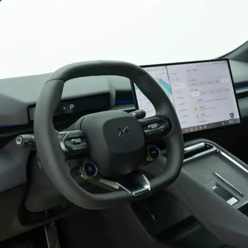 900x675_0_q87_c42_autohomecar__ChxpV2lHkwOAVCw_AAEOSZhi6q4004.jpg.webp Used Xpeng P7 2025 702 Long Battery Life Ultra