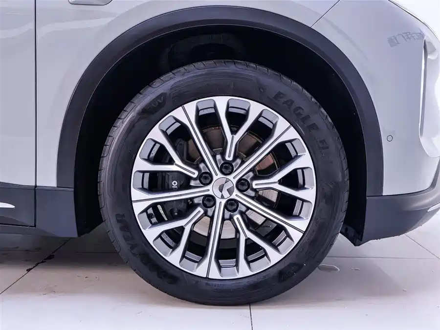 900x675_0_q87_c42_autohomecar__ChxpV2lHqCOAM3VgAAG4xfWlgEc762.jpg.webp Used NIO ES6 2024 model 75kWh