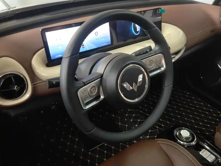 Used Wuling Bingo 2023 model 333km Lingxi Internet+ model