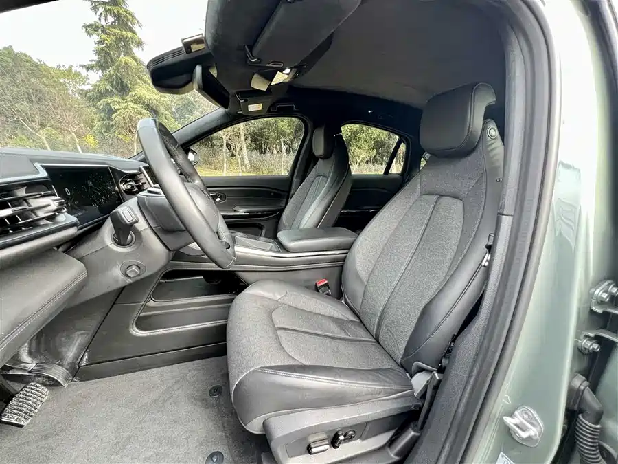 900x675_0_q87_c42_autohomecar__ChxpV2lI1s6ATC0WAAKZGiEIUFI565.jpg.webp Used NIO EC6 2022 75kWh sports version