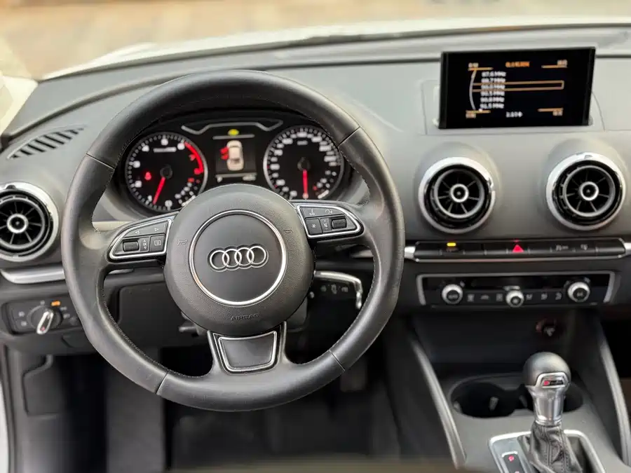 Used Audi A3 2015 Limousine 40 TFSI automatic luxury model