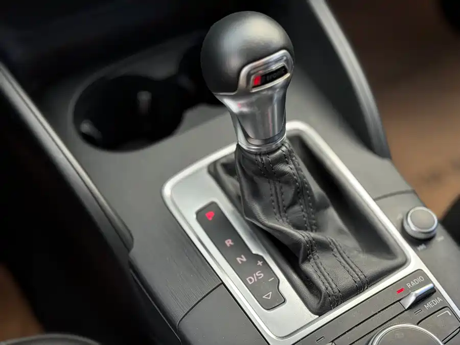 Used Audi A3 2015 Limousine 40 TFSI automatic luxury model