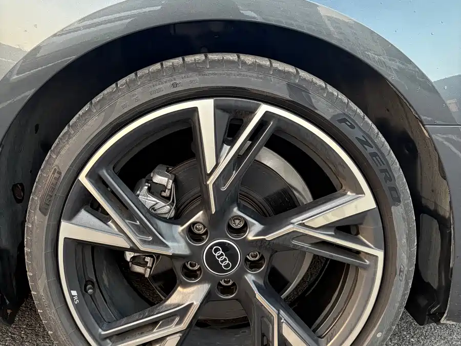 Used Audi A4L 2024 40 TFSI quattro RS kit combustion speed type