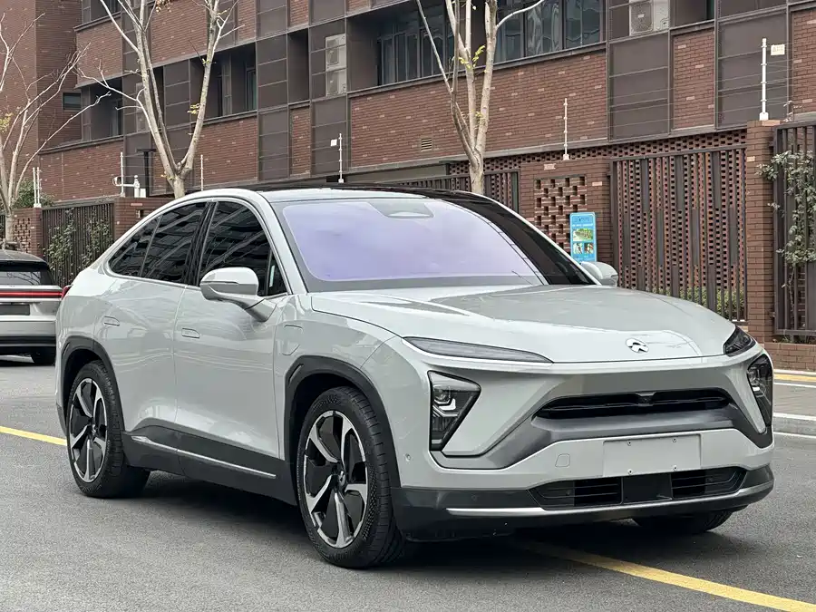 900x675_0_q87_c42_autohomecar__ChxpV2lJF6mAMpKMAAkhwIVxSGc378.jpg.webp Used NIO EC6 2020 440KM Signature Edition