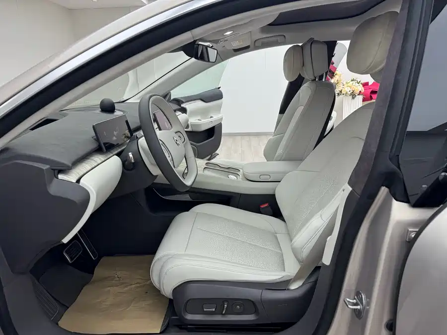 900x675_0_q87_c42_autohomecar__ChxpV2lJGPaAOtAEAAa6XBoSjuQ111.jpg.webp Used NIO ET7 2024 75kWh Executive Edition