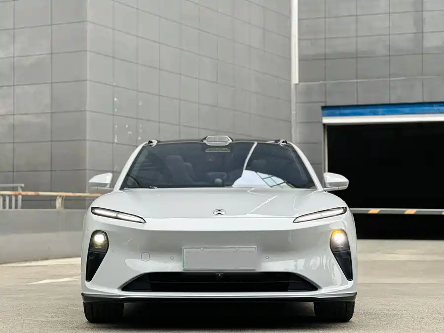 900x675_0_q87_c42_autohomecar__ChxpV2lKPaKAfoV2AAOA20LLTbk279.jpg.webp Used NIO ET5T 2024 model 75kWh Touring