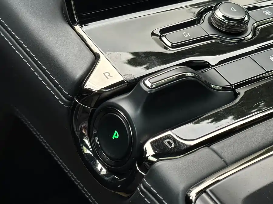 900x675_0_q87_c42_autohomecar__ChxpV2lKXQuAaTb6AAjYMLwMw2U519.jpg.webp Used NIO ES8 2020 580KM Signature Edition Six-Seater Edition