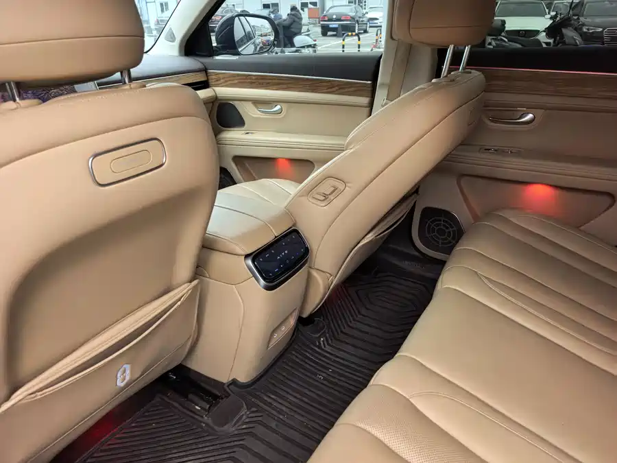 900x675_0_q87_c42_autohomecar__ChxpV2lL69WANnBpAAS06JjCBYs719.jpg.webp Used HUAWEI AITO M7 2024 1.5T four-wheel drive Plus version 5 seats