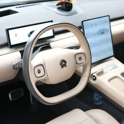 900x675_0_q87_c42_autohomecar__ChxpV2lLRDmADLoAAARtLeLvKFs715.jpg.webp Used NIO ET7 2022 model 100kWh first edition