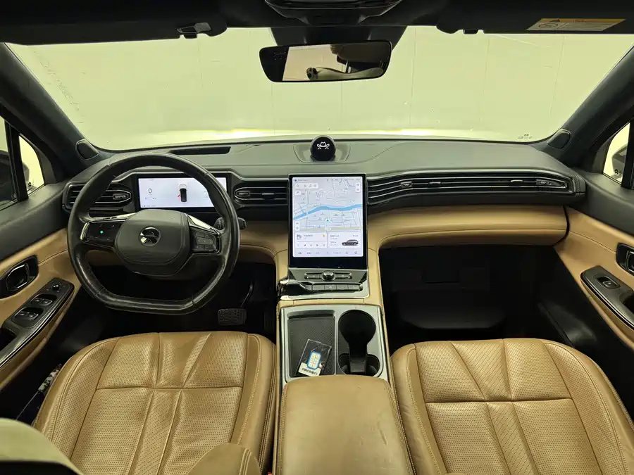 900x675_0_q87_c42_autohomecar__ChxpV2lLbZKAQ50PAAmOqd9iRV0008.jpg.webp Used NIO ES8 2022 model 100kWh signature version six seats