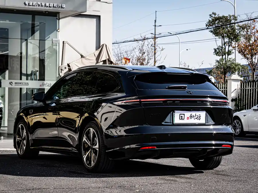 900x675_0_q87_c42_autohomecar__ChxpV2lLdpCAM8LzAAyLp9cU5Fg355.jpg.webp Used NIO ET5T 2025 75kWh Touring