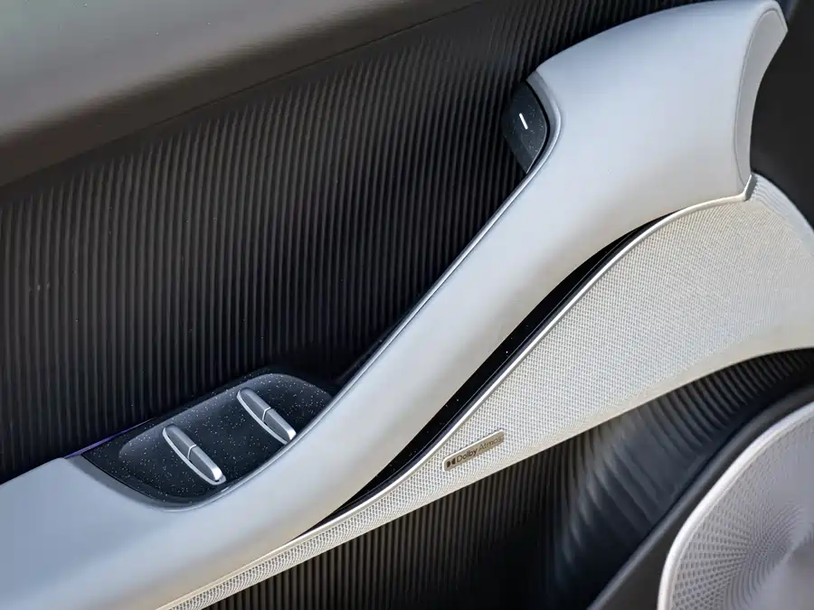 900x675_0_q87_c42_autohomecar__ChxpV2lLdpSABys7AAb17oK8G5A944.jpg.webp Used NIO ET5T 2025 75kWh Touring