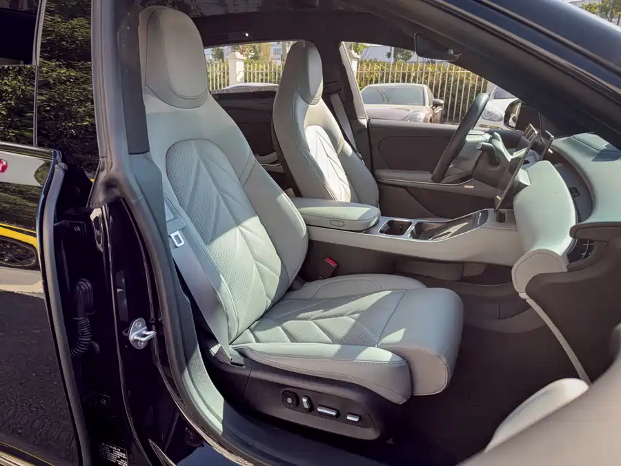 900x675_0_q87_c42_autohomecar__ChxpV2lLdpeAAPTMAAfT1JghRUE145.jpg.webp Used NIO ET5T 2025 75kWh Touring