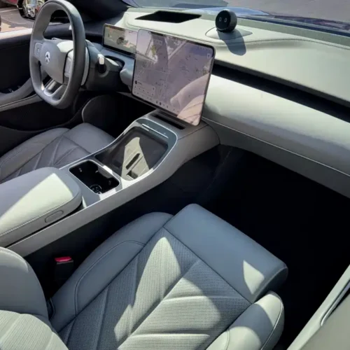 900x675_0_q87_c42_autohomecar__ChxpV2lLdpiADLI8AAe5U3nBVxA866.jpg.webp Used NIO ET5T 2025 75kWh Touring