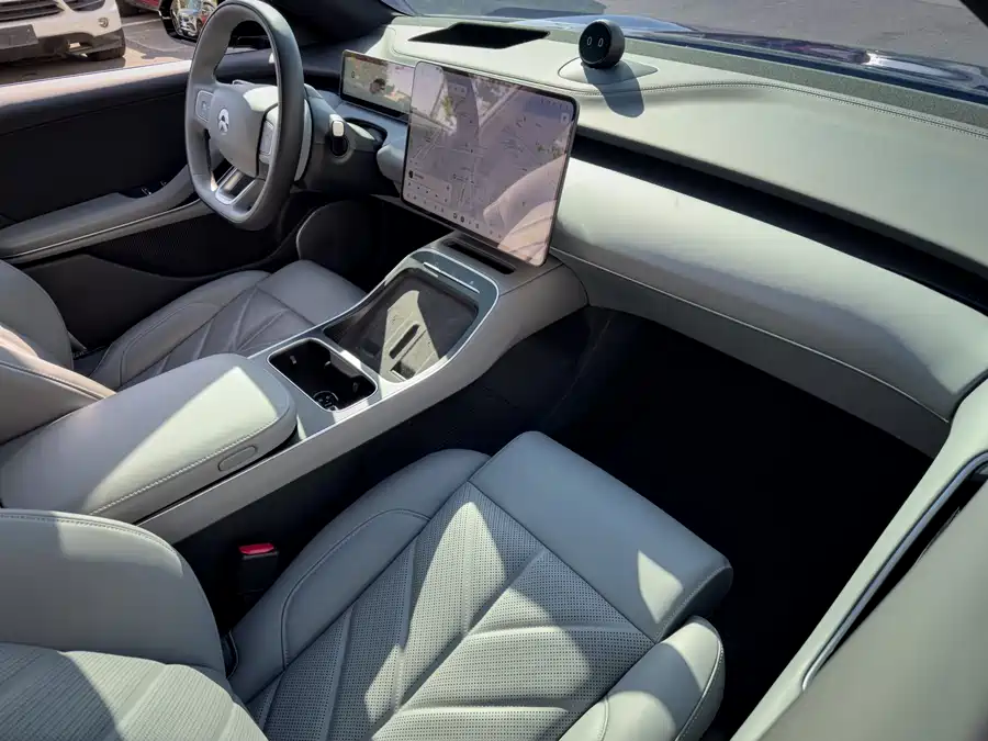 900x675_0_q87_c42_autohomecar__ChxpV2lLdpiADLI8AAe5U3nBVxA866.jpg.webp Used NIO ET5T 2025 75kWh Touring