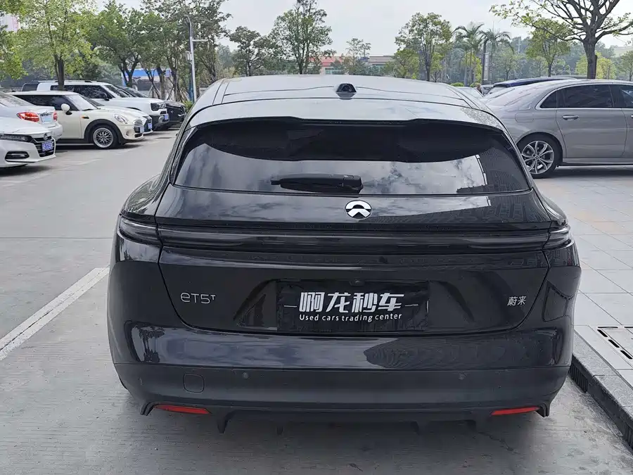 900x675_0_q87_c42_autohomecar__ChxpV2lLhUqAf1AaAAqlNs4Epx0807.jpg.webp Used NIO ET5T 2023 75kWh Touring