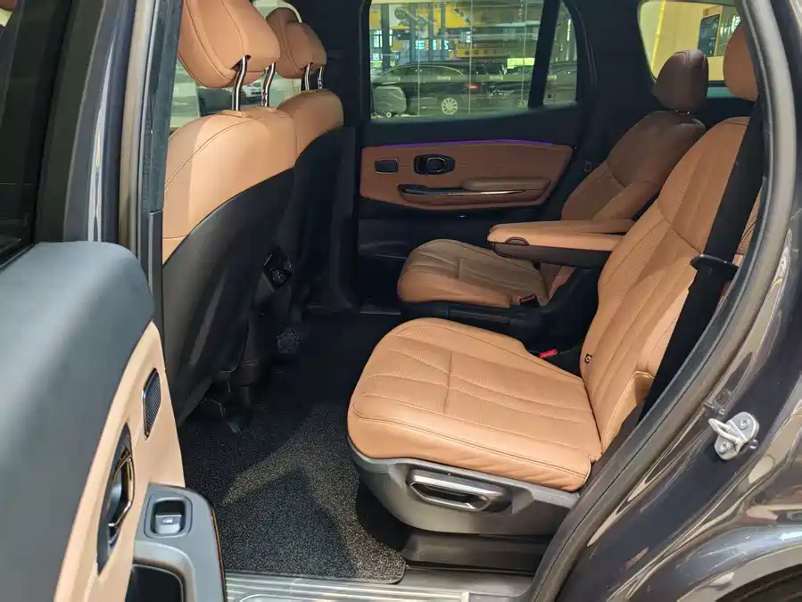 900x675_0_q87_c42_autohomecar__ChxpV2lLrpaALDr2AAOoPjIGMo8729.jpg.webp Used NIO ES8 2020 580KM Signature Edition Six-Seater Edition