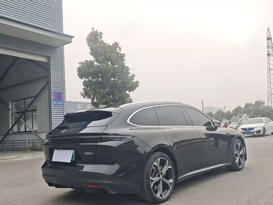 900x675_0_q87_c42_autohomecar__ChxpV2lMmTaAS37oAAJxIIMZDD0667.jpg.webp Used NIO ET5T 2023 75kWh Touring