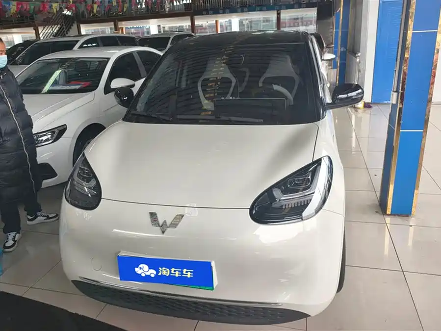 Used Wuling Bingo 2023 model 333km Yuexiang model
