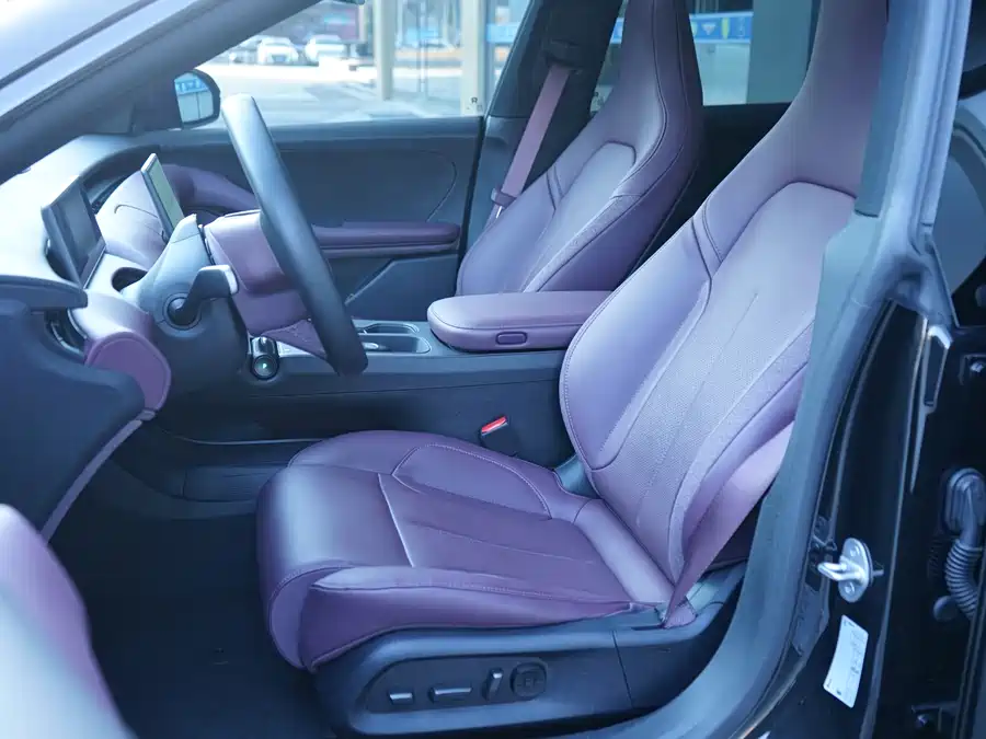 900x675_0_q87_c42_autohomecar__ChxpV2lN8QOASnkLAAbwcqvx9DI217.jpg.webp Used NIO ET5T 2024 model 75kWh Touring