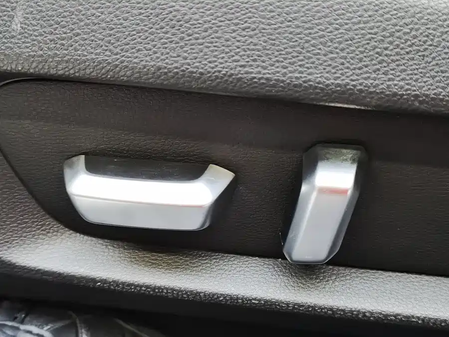 900x675_0_q87_c42_autohomecar__ChxpV2lN9xSAB-qXAAmDFHWG834400.jpg.webp Used Wuling Bingo 2023 model 410km Lingxi exclusive model