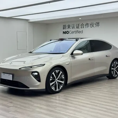 900x675_0_q87_c42_autohomecar__ChxpV2lN_SSAW0JdAAeOGomwAPE984.jpg.webp Used NIO ET7 2024 75kWh Executive Edition