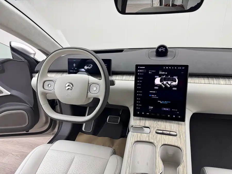 900x675_0_q87_c42_autohomecar__ChxpV2lN_SqAVA9rAAcoADpljJ8252.jpg.webp Used NIO ET7 2024 75kWh Executive Edition