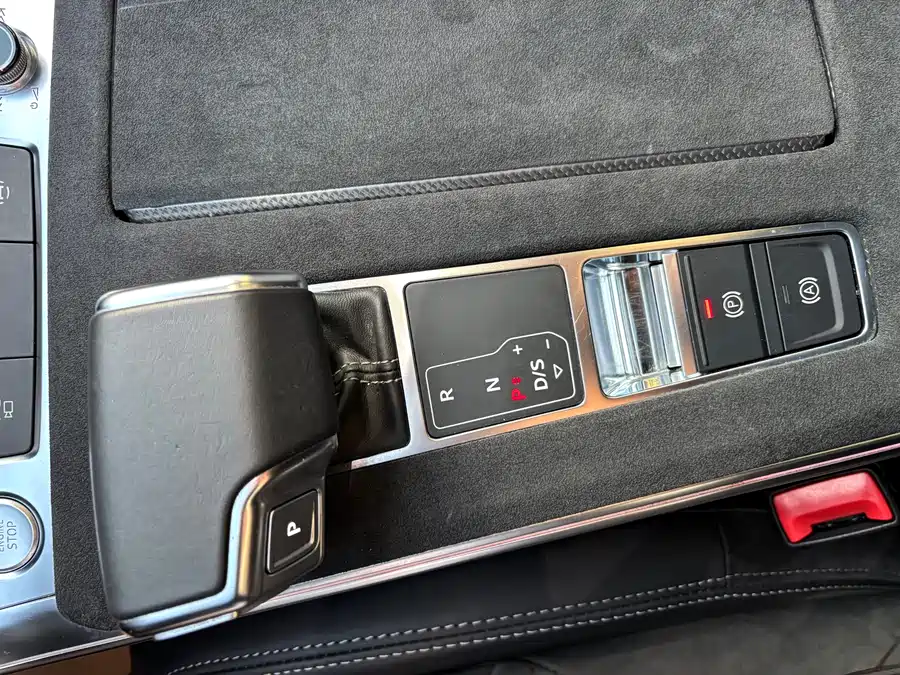 900x675_0_q87_c42_autohomecar__ChxpV2lOV5GARin2AA16XhbKBO0976.jpg.webp Used Audi A6L 2020 45 TFSI quattro exclusive dynamic model