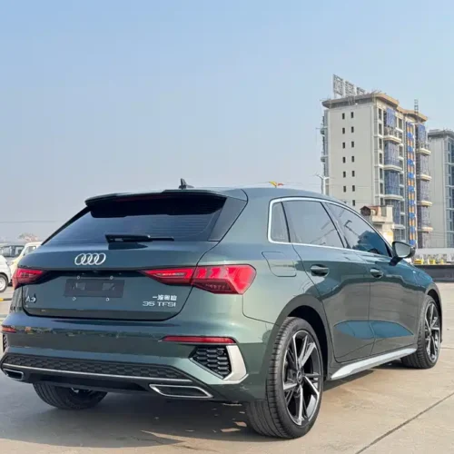 900x675_0_q87_c42_autohomecar__ChxpV2lQnKaAfS1eAAdU5FZ4LXU051.jpg.webp Used Audi A3 2022 Sportback 35 TFSI stylish and sporty