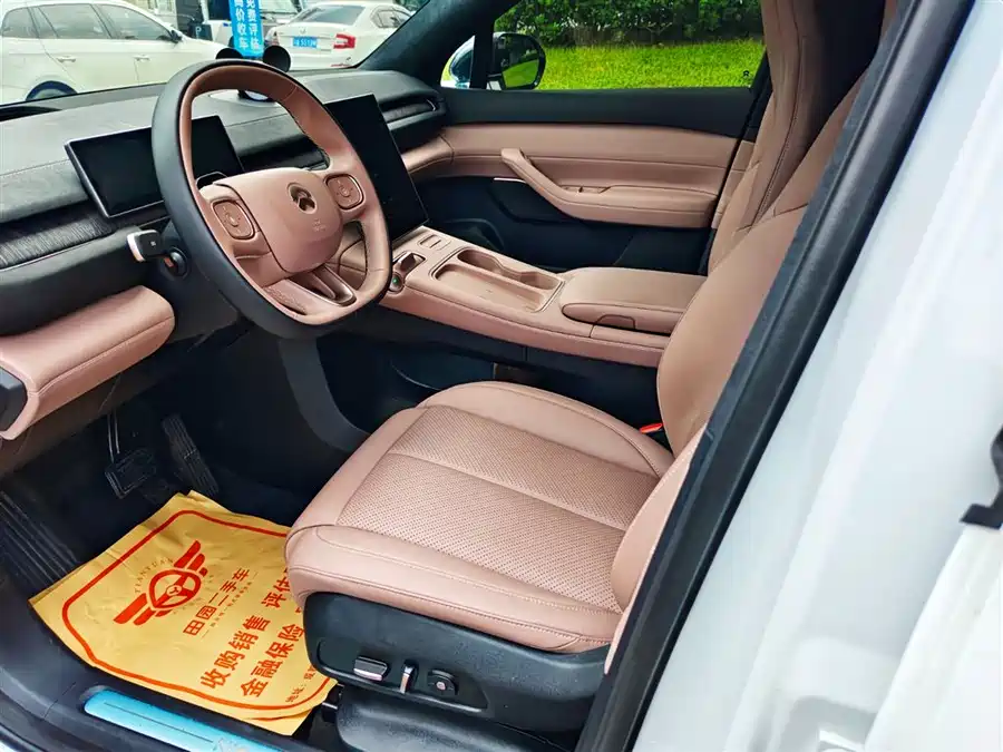 900x675_0_q87_c42_autohomecar__ChxpVWi2pEOAOal9AAIOhtBXyEA672.jpg.webp Used NIO EC6 2024 model 75kWh