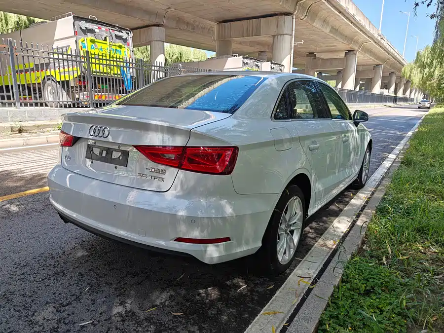 Used Audi A3 2015 Limousine 35 TFSI Million Commemorative Comfort Model