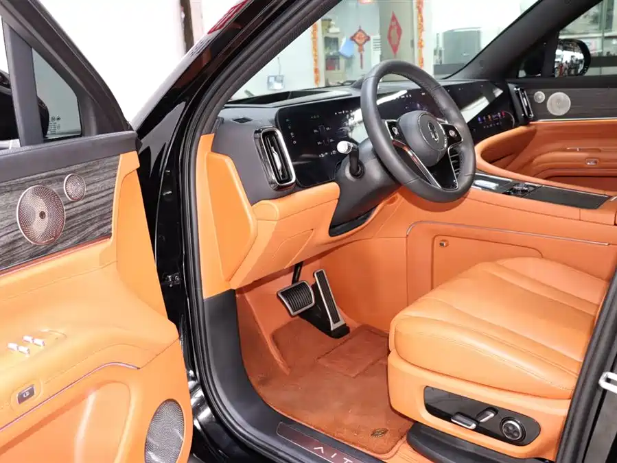 900x675_0_q87_c42_autohomecar__ChxpVWiZkMmAADTDAAHvoakU6yE301.jpg.webp Used AITO M9 2024 extended range Max version 52kWh 5-seater version