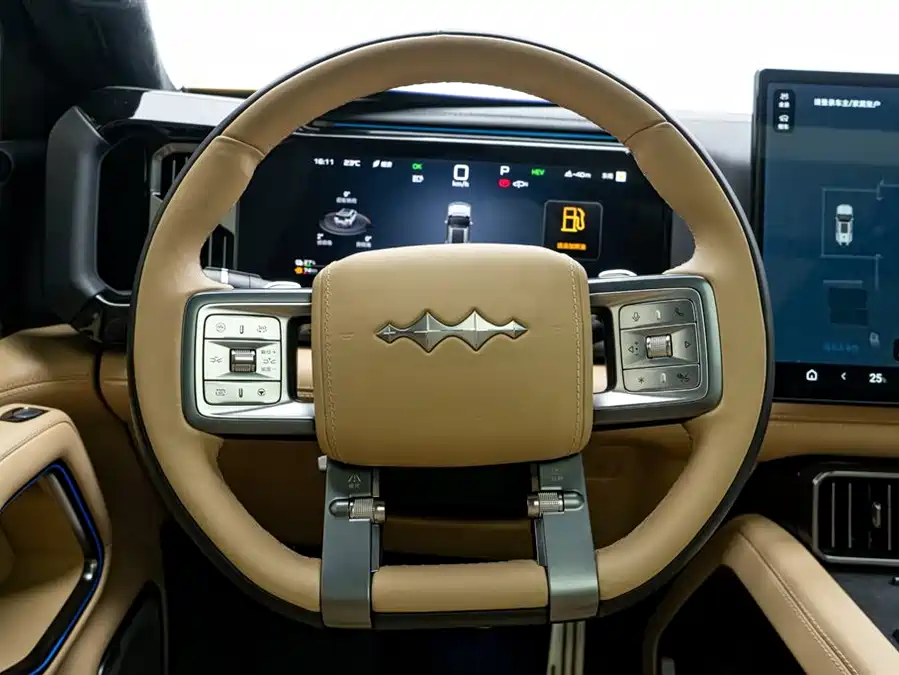 Used BYD Leopard 8 2025 Zhiyong flagship version 6 seats