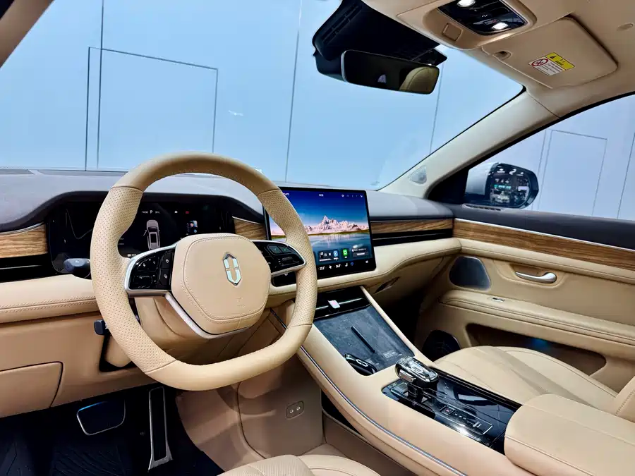 900x675_0_q87_c42_autohomecar__ChxpVWjY-EmAeKrBAAhEbSSo3O4335.jpg.webp Used HUAWEI AITO M7 2024 1.5T rear drive Plus version 5 seats